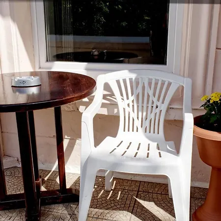 Stone Garden 2 Apartment Liepāja Екстериор снимка
